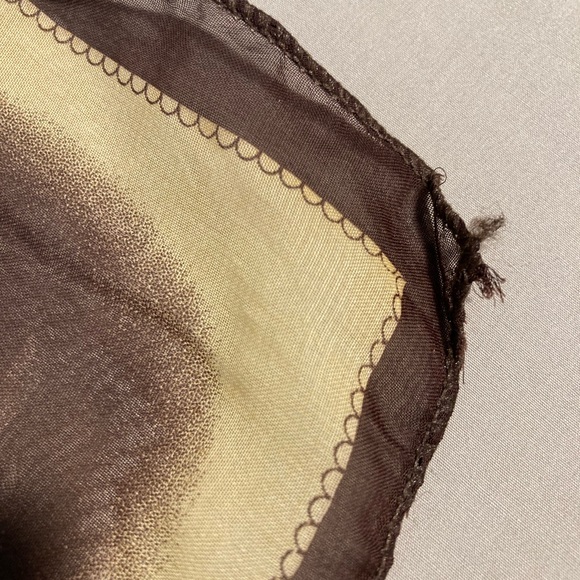 Long Vintage Gucci Silk Scarf - Picture 6 of 14